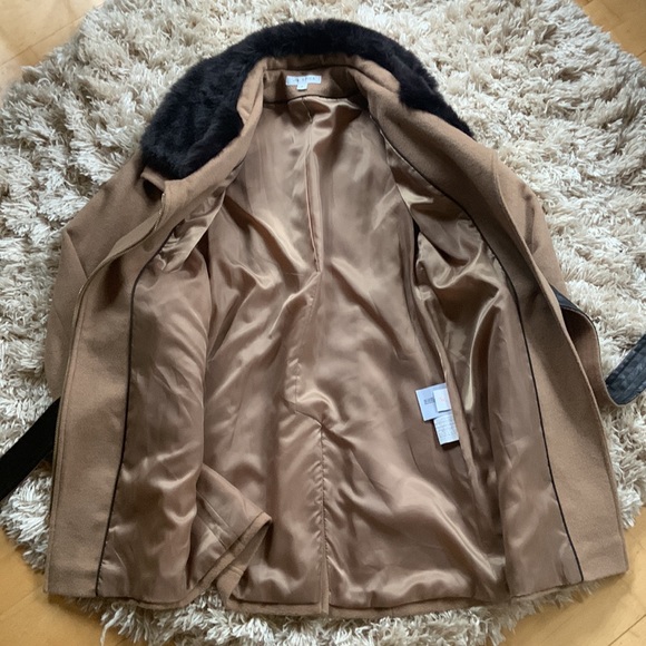 Via Spiga Asymmetrical Faux-Fur-Collar Coat 6 - Picture 8 of 14